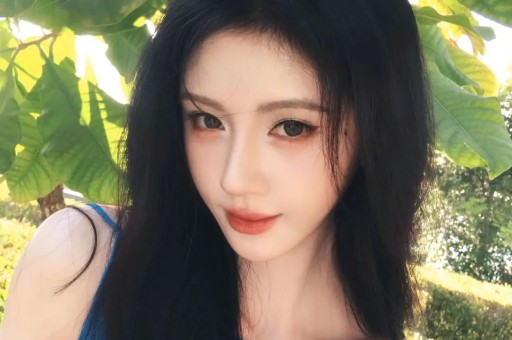 女星艾米高考拒绝签名被吐槽耍大牌 网友：这是高考