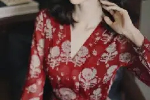 因耍大牌惨遭封杀求拍裸戏上位难怪连张颂文都嫌弃她!-第1张图片- 因耍大牌惨遭封杀求拍裸戏上位难怪连张颂文都嫌弃她!-第1张图片-
