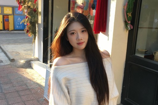 拔出萝卜带出泥！继带女儿偷腥后男演员曝潜规则赵露思也遭殃